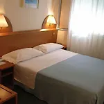 Helvetia Hotel 3*